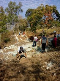 PEMBUKAAN JALAN USAHA TANI (JUT)